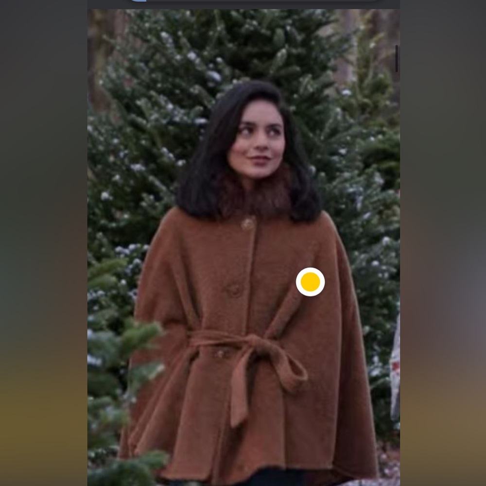 The Knight Before Christmas Brooke Coat/Shawl - perfect condition - shawl